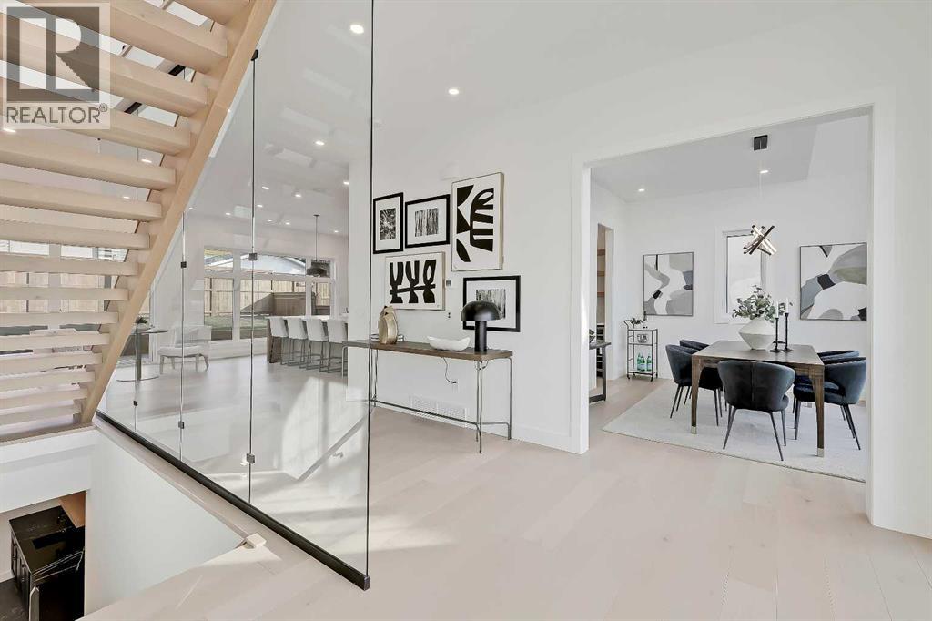 4840 22 Avenue Nw, Calgary, Alberta  T3B 0Y5 - Photo 3 - A2269585