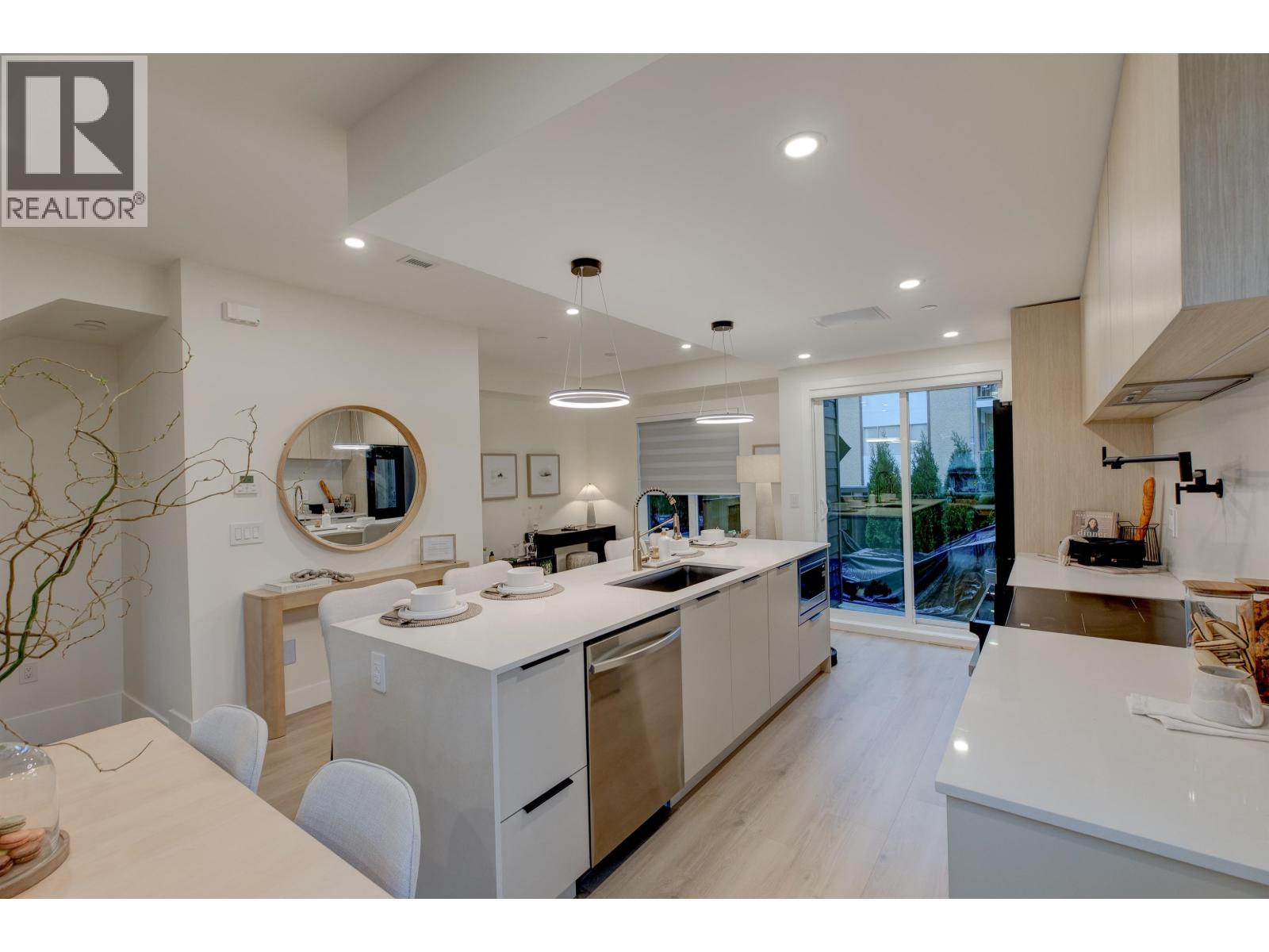 7 339 Keary Street, New Westminster, British Columbia  V3L 3L2 - Photo 7 - R3069859