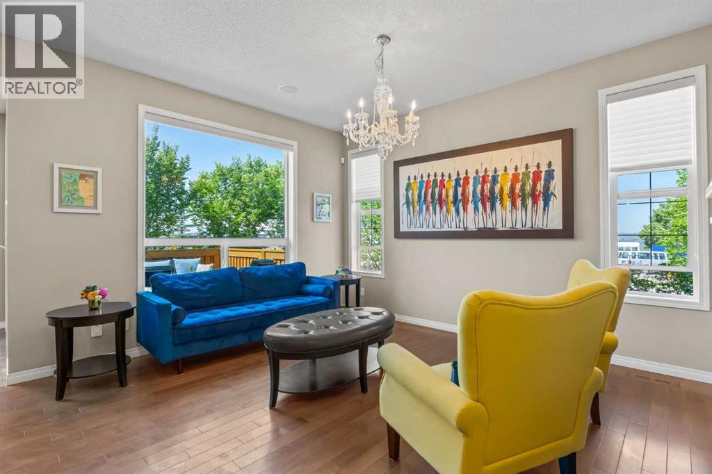 184 Cougar Ridge Manor Sw, Calgary, Alberta  T3H 0V4 - Photo 5 - A2272500