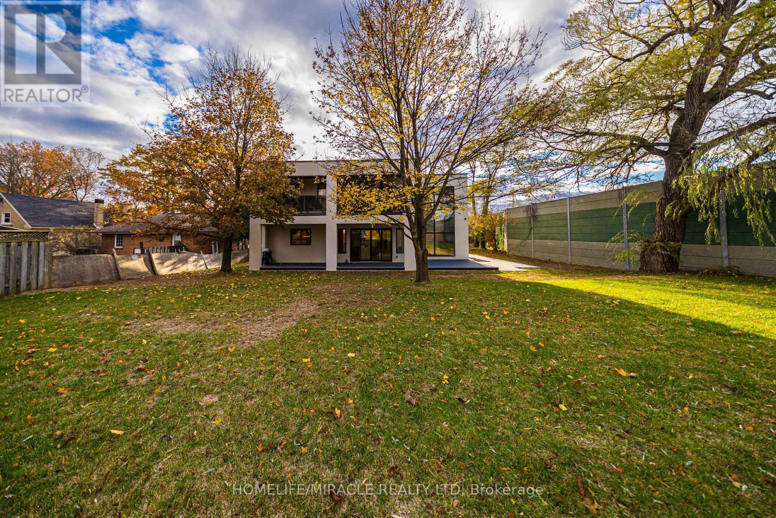 1653 Glenburnie Road, Mississauga, Ontario  L5G 3E4 - Photo 40 - W12564994