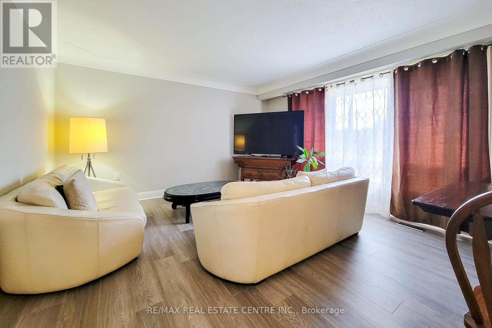 103 East 45th Street, Hamilton, Ontario  L8T 3J9 - Photo 10 - X12505524