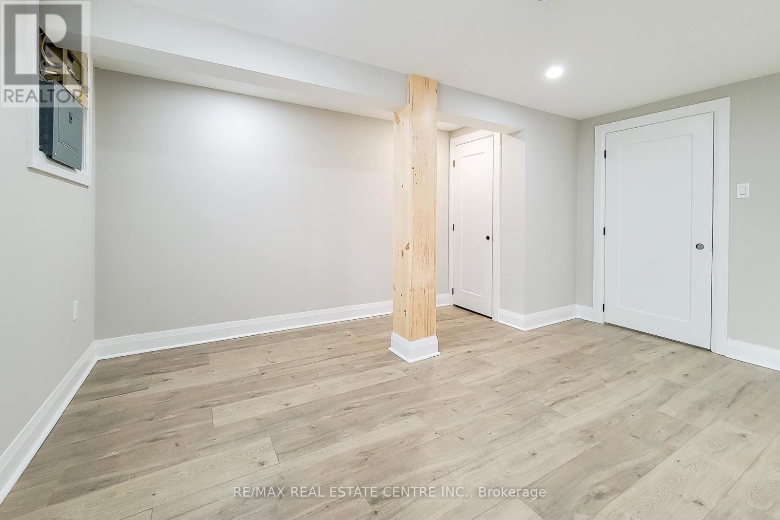 103 East 45th Street, Hamilton, Ontario  L8T 3J9 - Photo 29 - X12505524