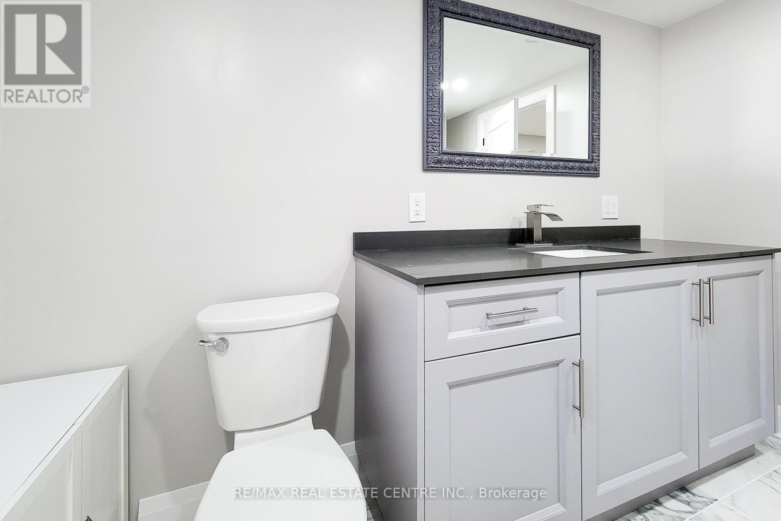 103 East 45th Street, Hamilton, Ontario  L8T 3J9 - Photo 33 - X12505524