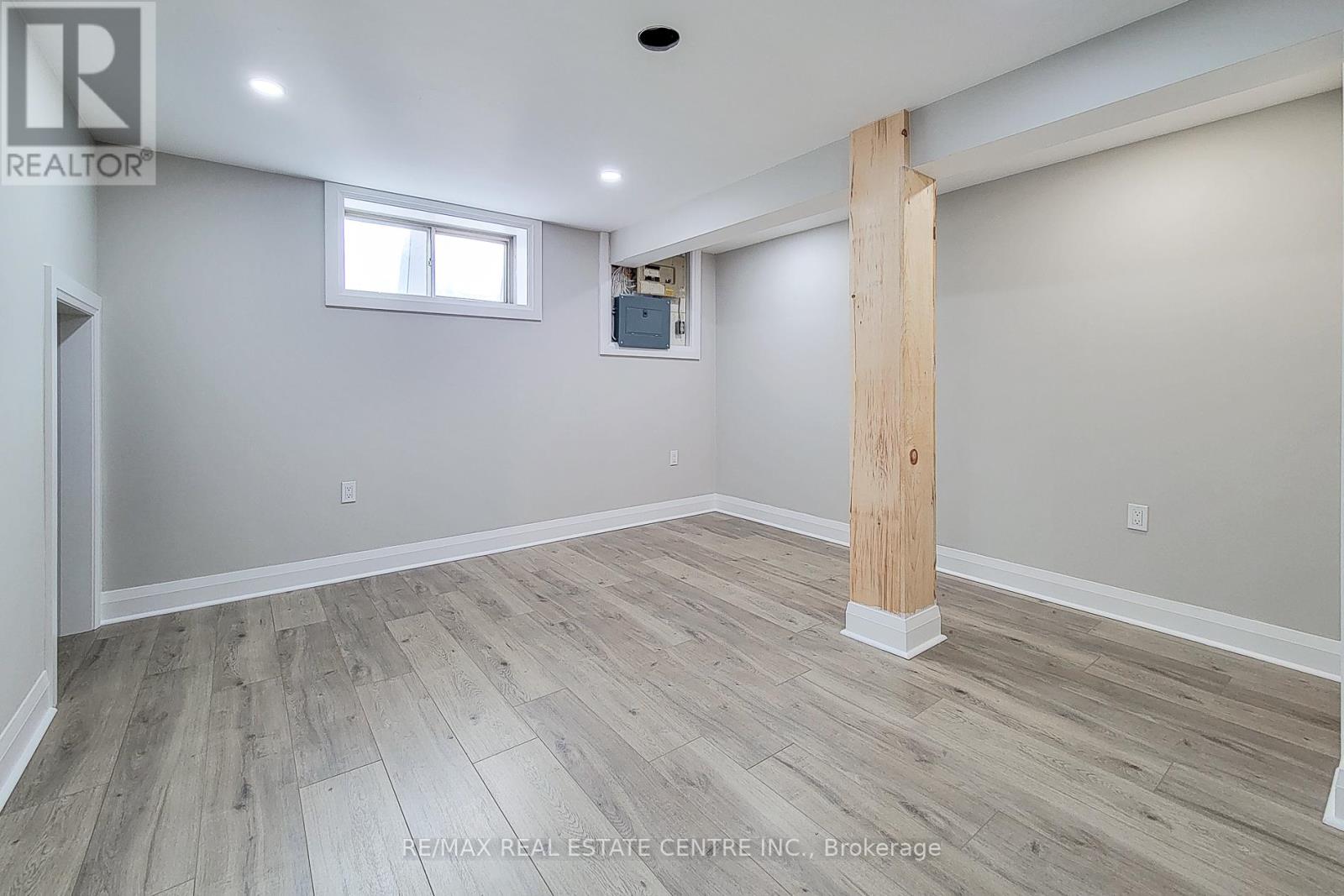 103 East 45th Street, Hamilton, Ontario  L8T 3J9 - Photo 28 - X12505524