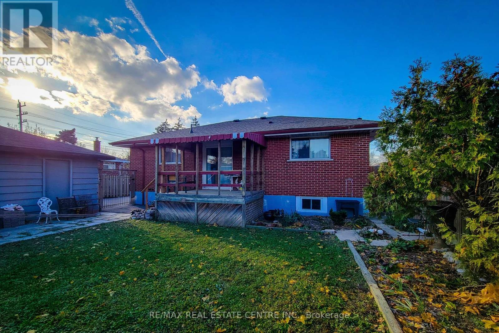 103 East 45th Street, Hamilton, Ontario  L8T 3J9 - Photo 37 - X12505524