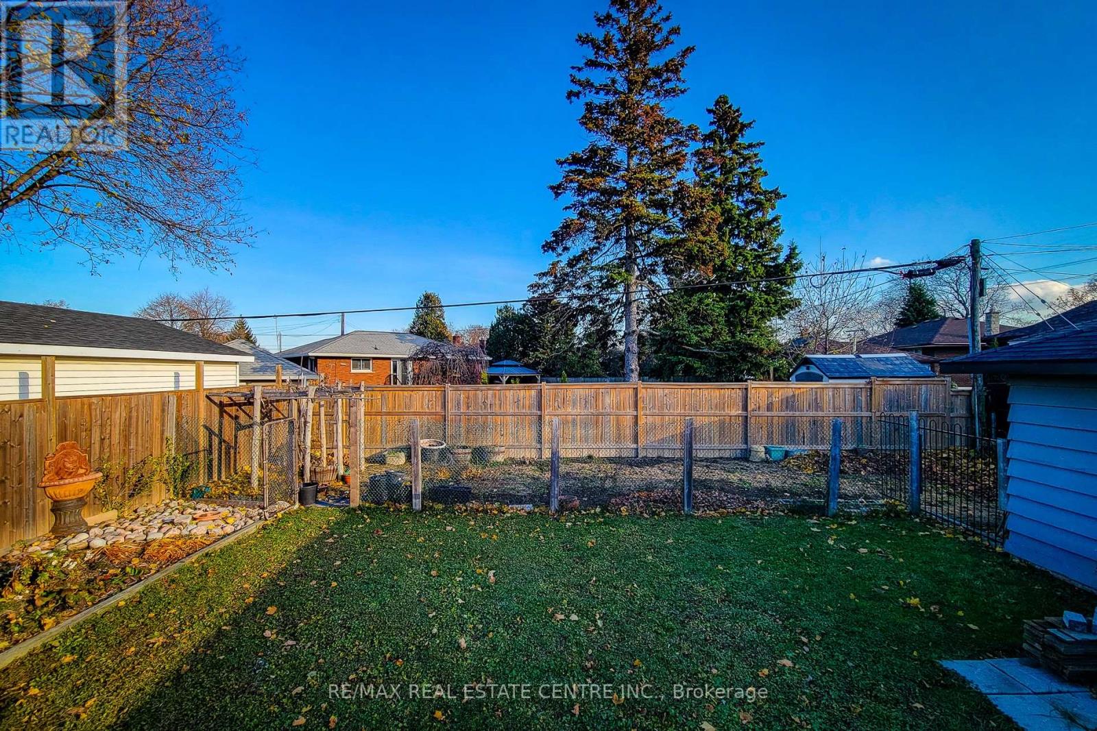 103 East 45th Street, Hamilton, Ontario  L8T 3J9 - Photo 46 - X12505524