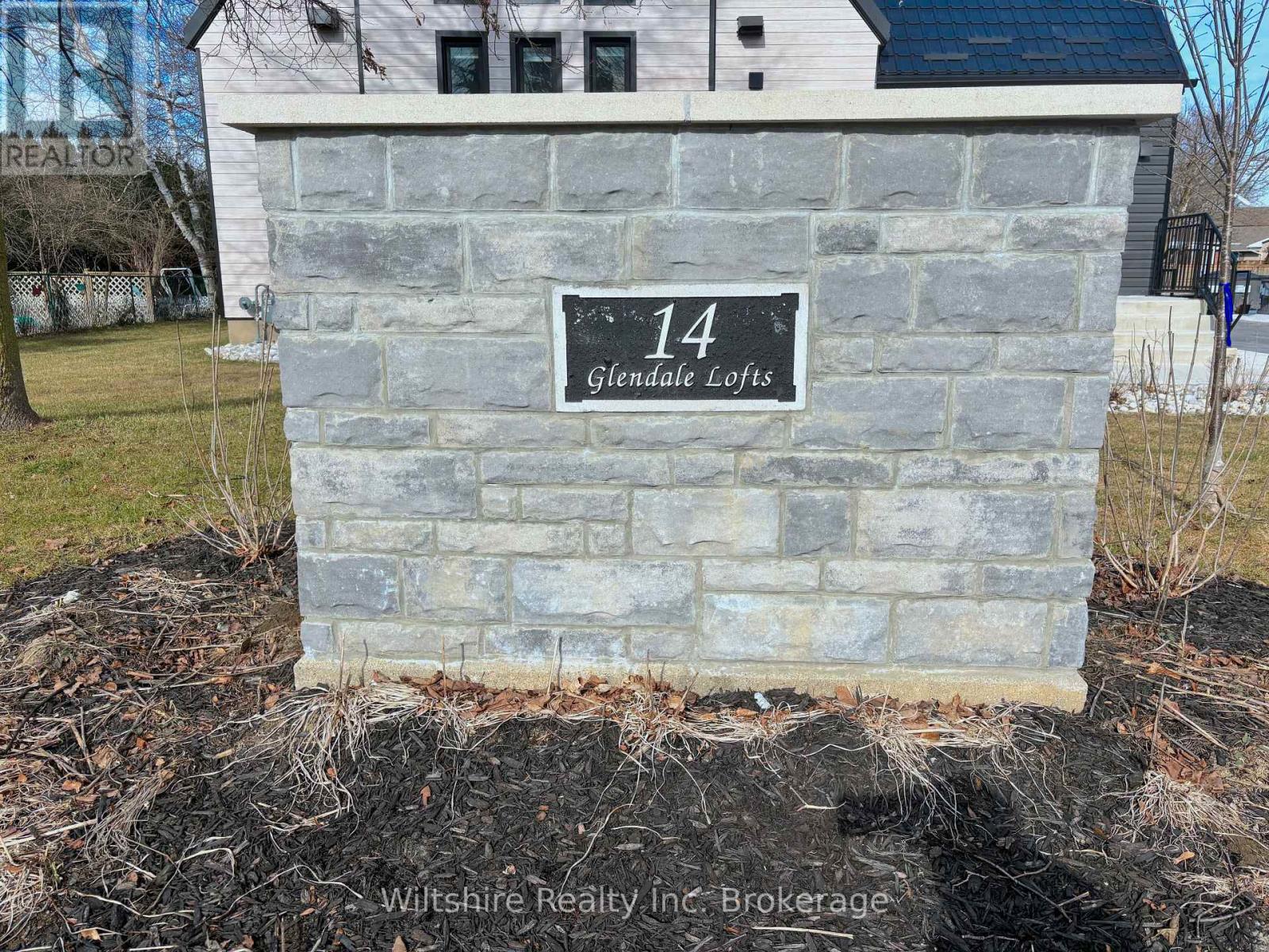 4 - 14 Glendale Drive, Tillsonburg, Ontario  N4G 1J2 - Photo 1 - X12575388