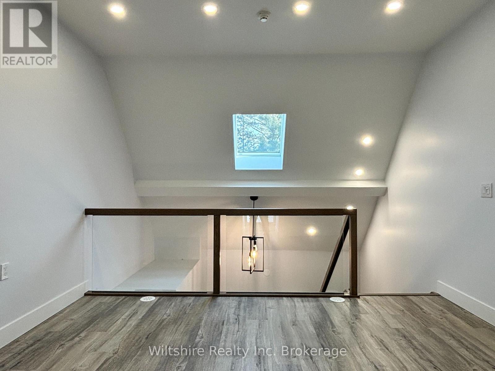 4 - 14 Glendale Drive, Tillsonburg, Ontario  N4G 1J2 - Photo 2 - X12575388