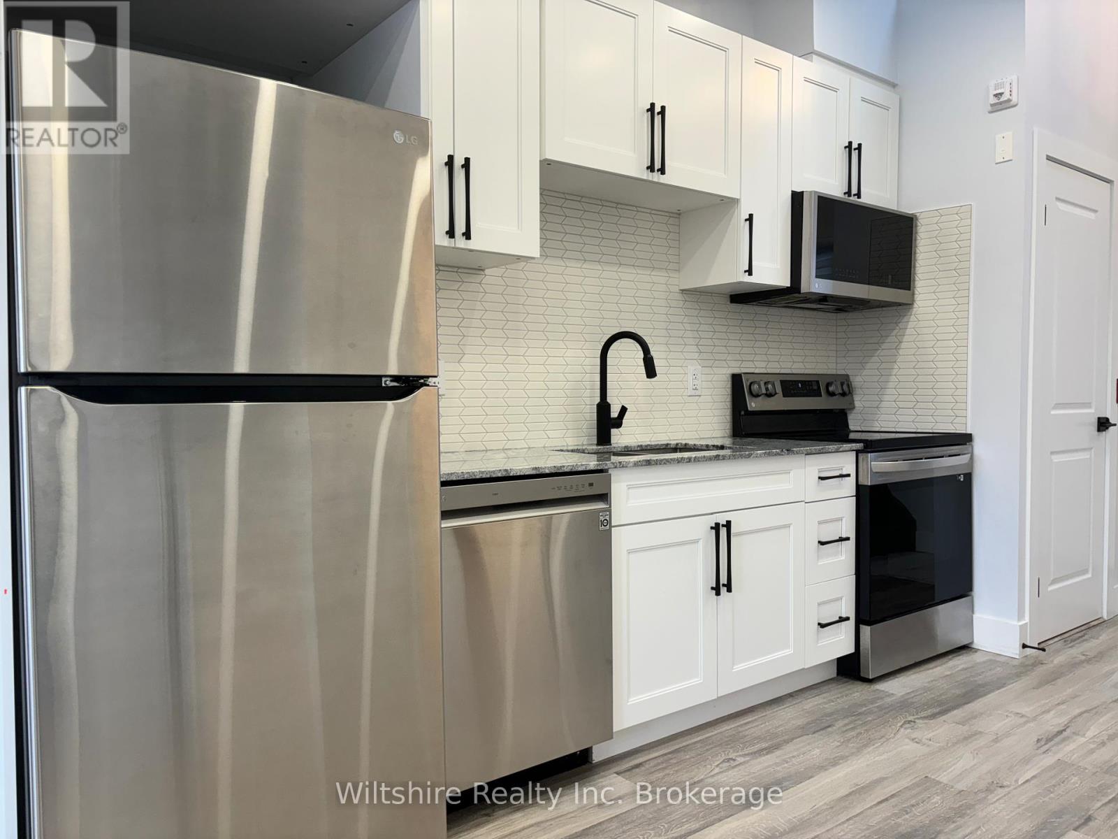 4 - 14 Glendale Drive, Tillsonburg, Ontario  N4G 1J2 - Photo 7 - X12575388