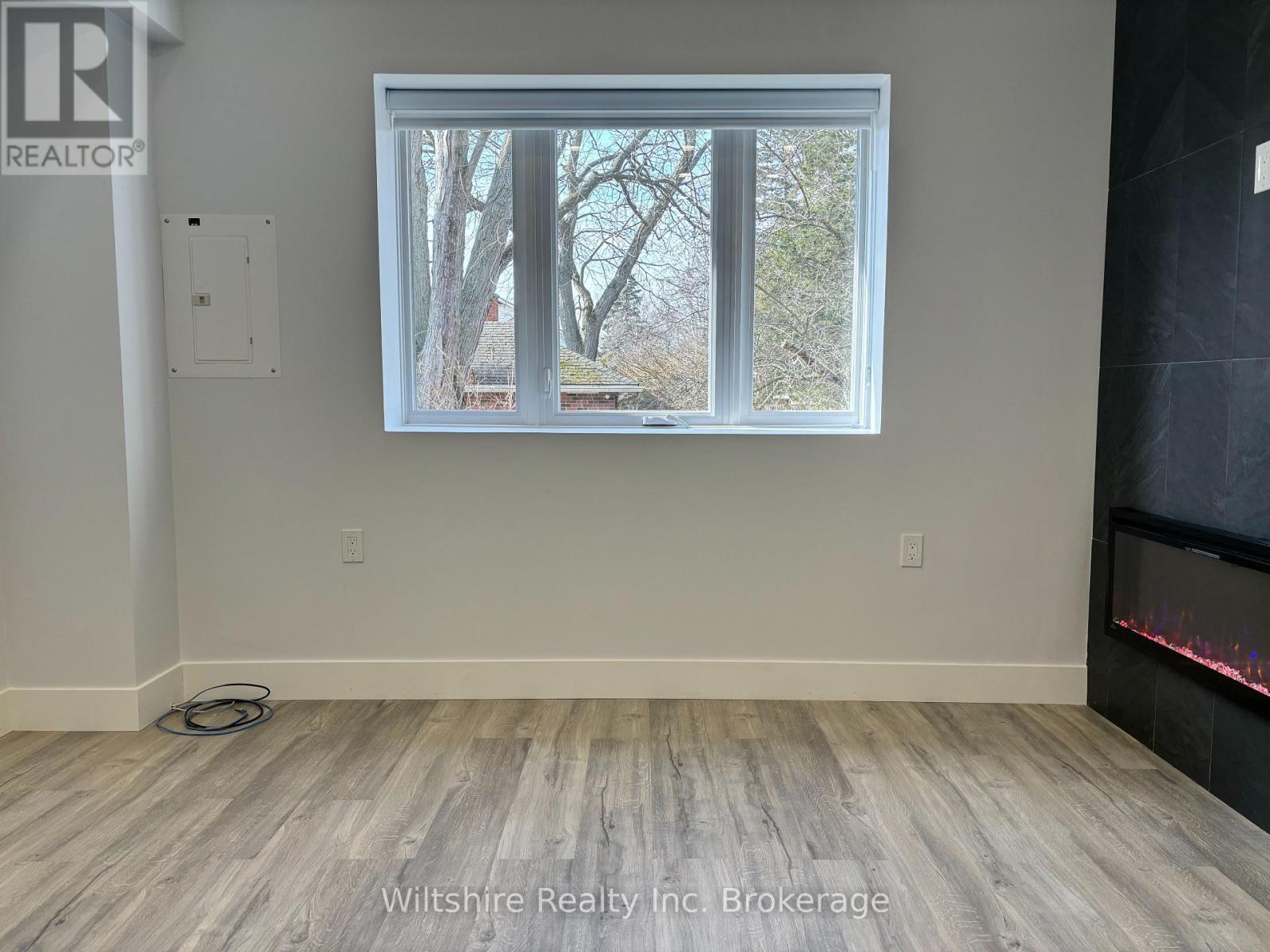 4 - 14 Glendale Drive, Tillsonburg, Ontario  N4G 1J2 - Photo 8 - X12575388