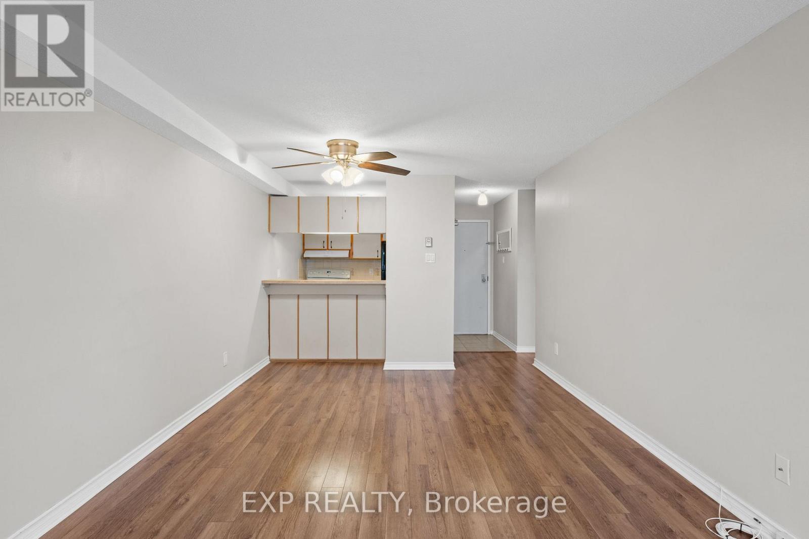 306 - 6376 Bilberry Drive, Ottawa, Ontario  K1C 4P6 - Photo 13 - X12470216