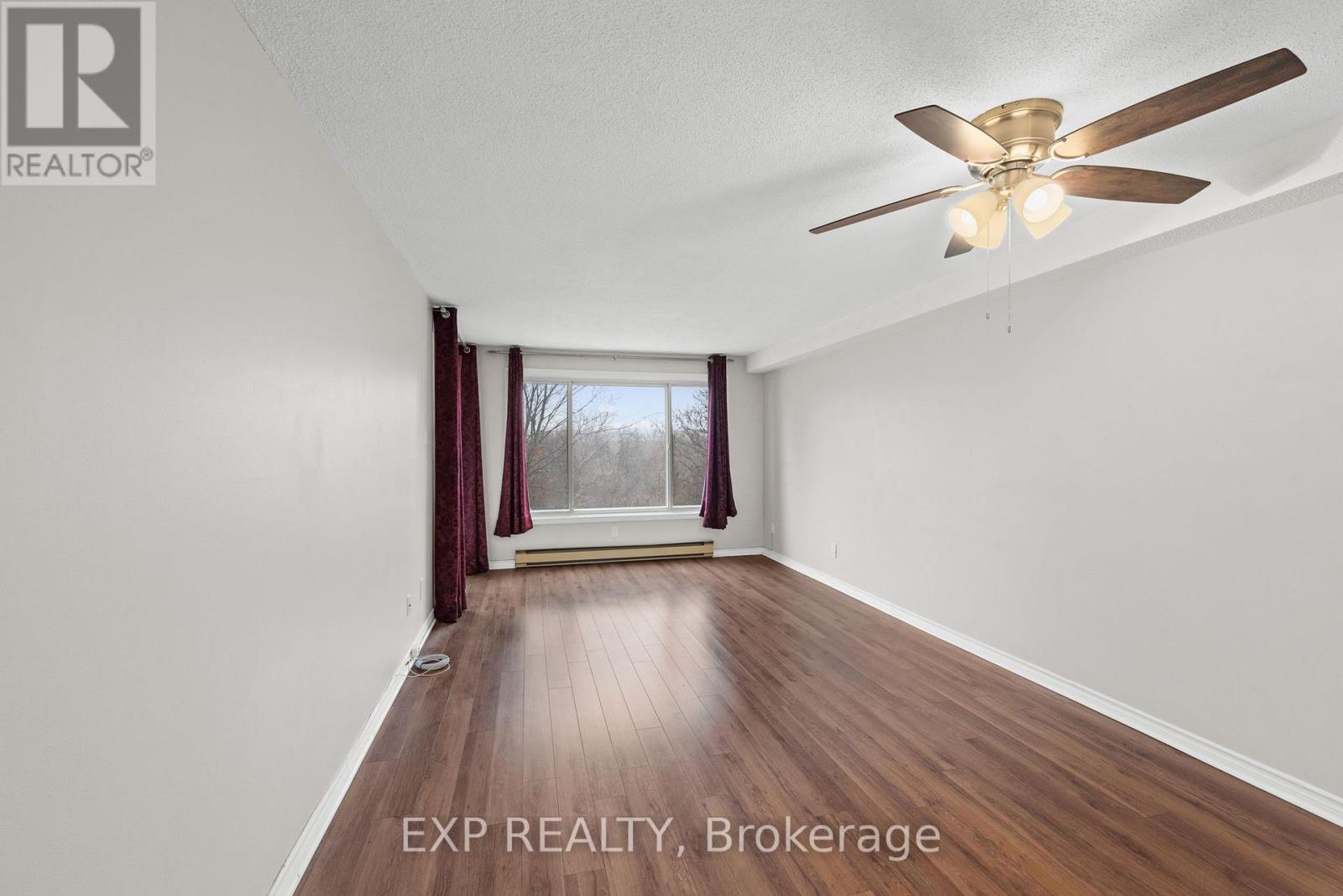 306 - 6376 Bilberry Drive, Ottawa, Ontario  K1C 4P6 - Photo 10 - X12470216