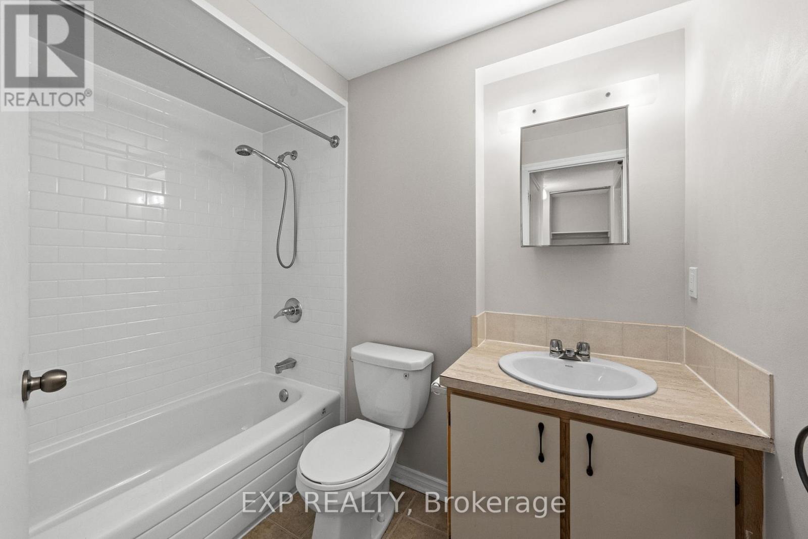 306 - 6376 Bilberry Drive, Ottawa, Ontario  K1C 4P6 - Photo 29 - X12470216