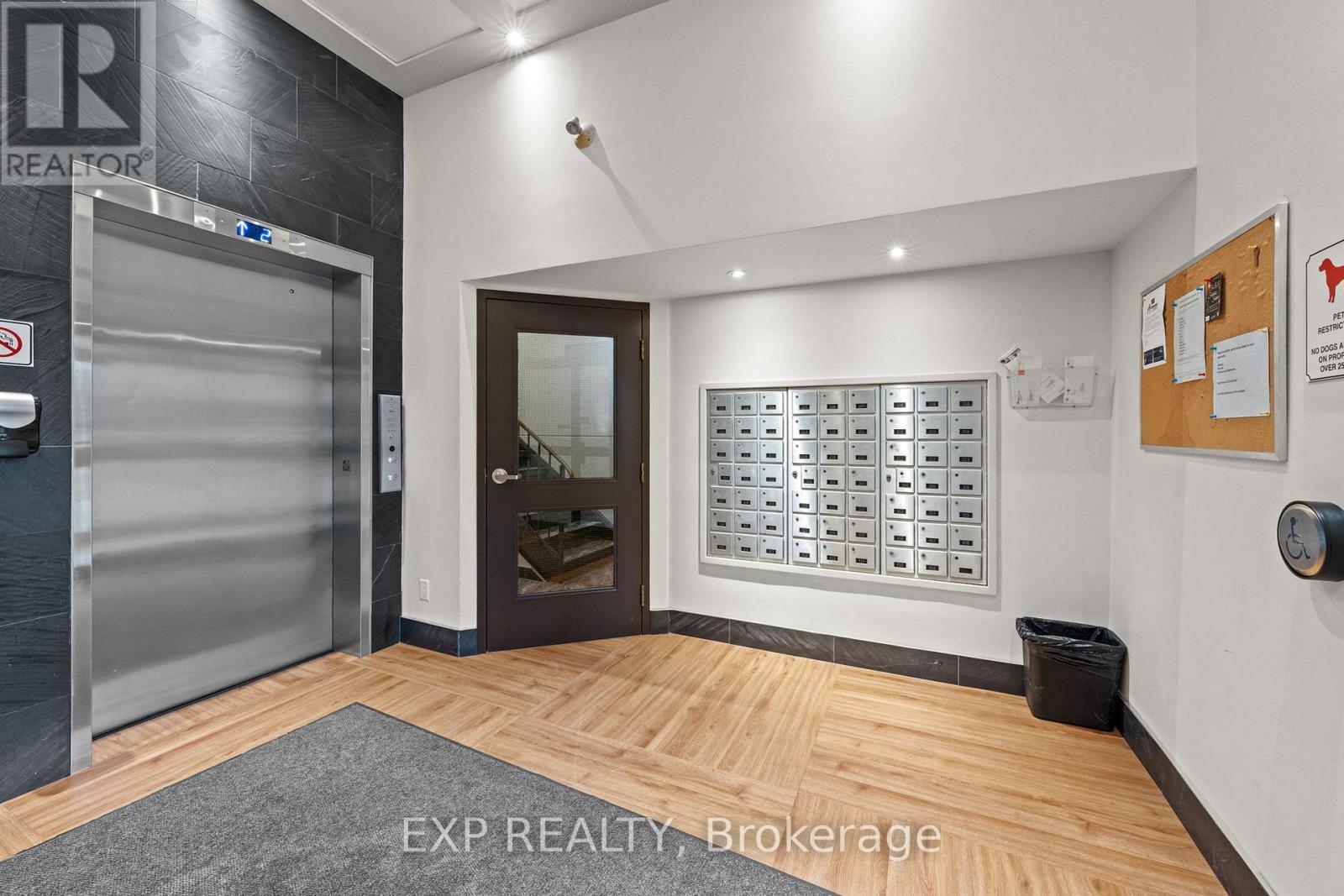 306 - 6376 Bilberry Drive, Ottawa, Ontario  K1C 4P6 - Photo 7 - X12470216