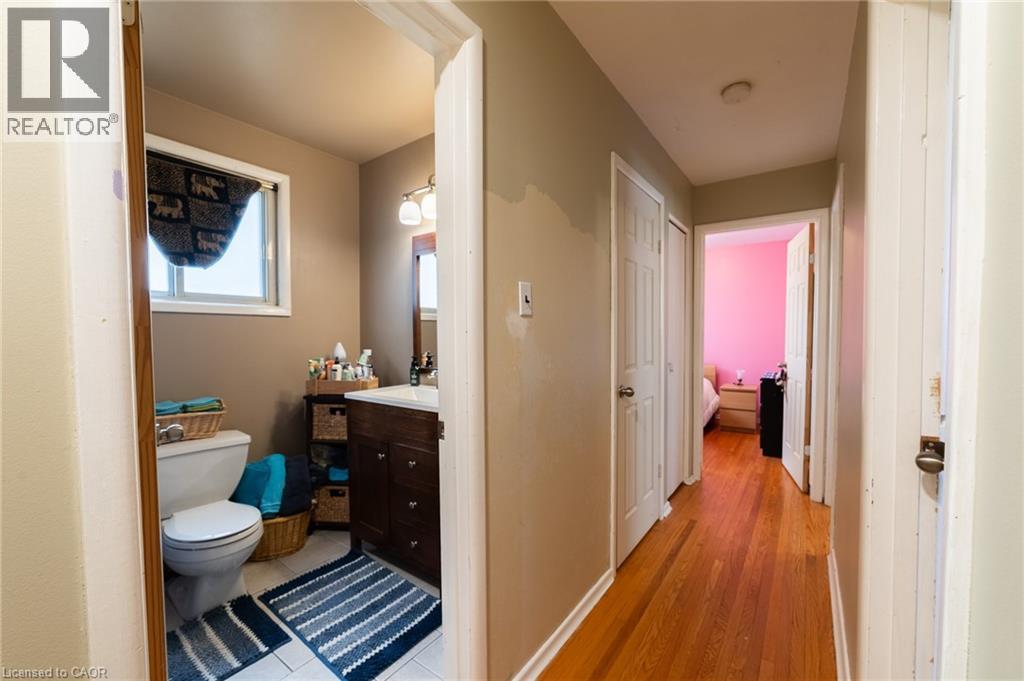 15 Dartford Place, Hamilton, Ontario  L8V 3V7 - Photo 14 - 40790219