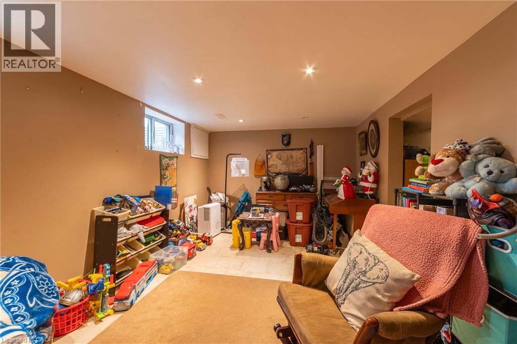 15 Dartford Place, Hamilton, Ontario  L8V 3V7 - Photo 27 - 40790219