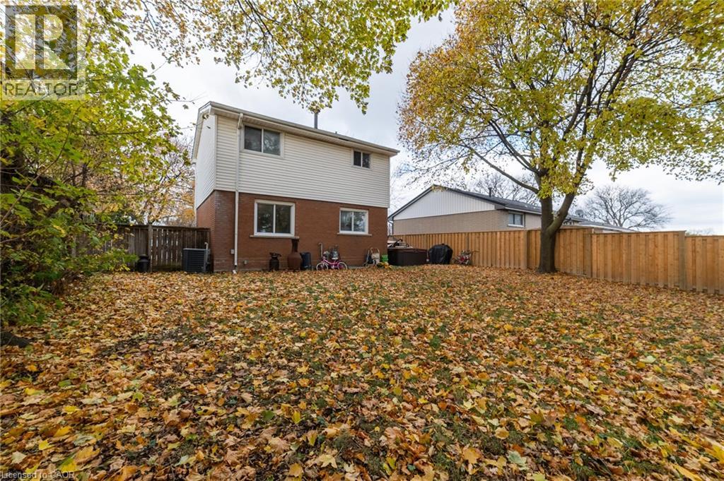 15 Dartford Place, Hamilton, Ontario  L8V 3V7 - Photo 30 - 40790219