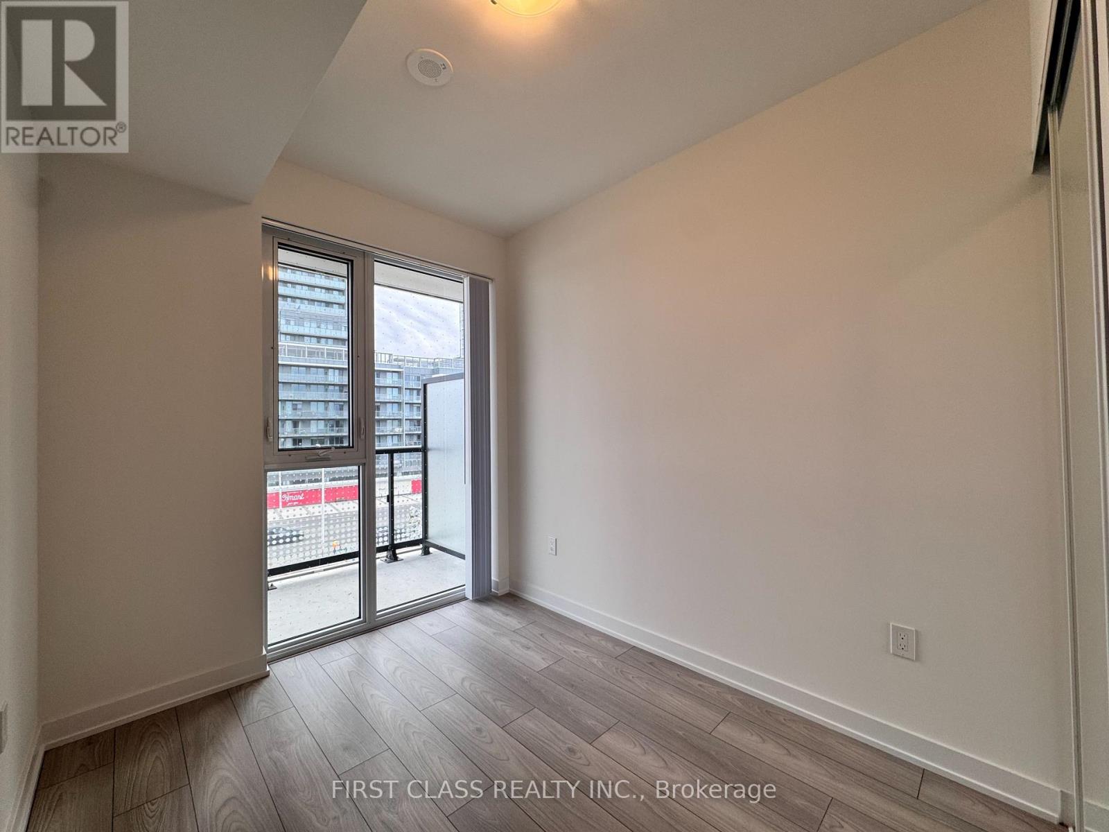 318 - 5858 Yonge Street, Toronto, Ontario  M2M 3T3 - Photo 2 - C12568728