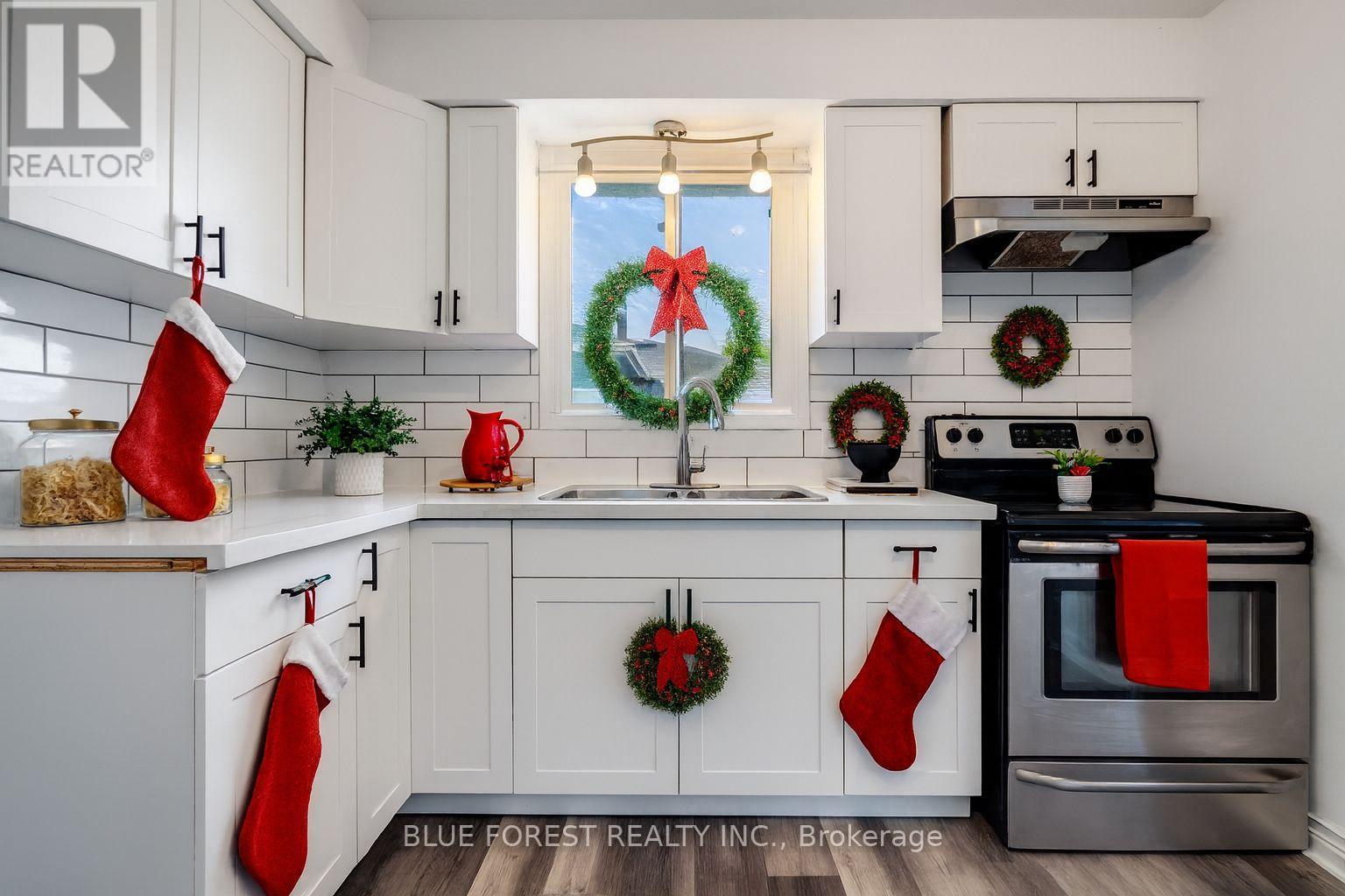 69 Bridle Path Road, Chatham-Kent, Ontario  N8A 4Y2 - Photo 10 - X12428186