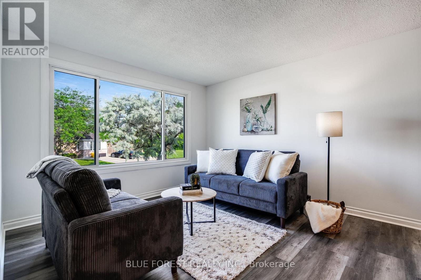 69 Bridle Path Road, Chatham-Kent, Ontario  N8A 4Y2 - Photo 6 - X12428186