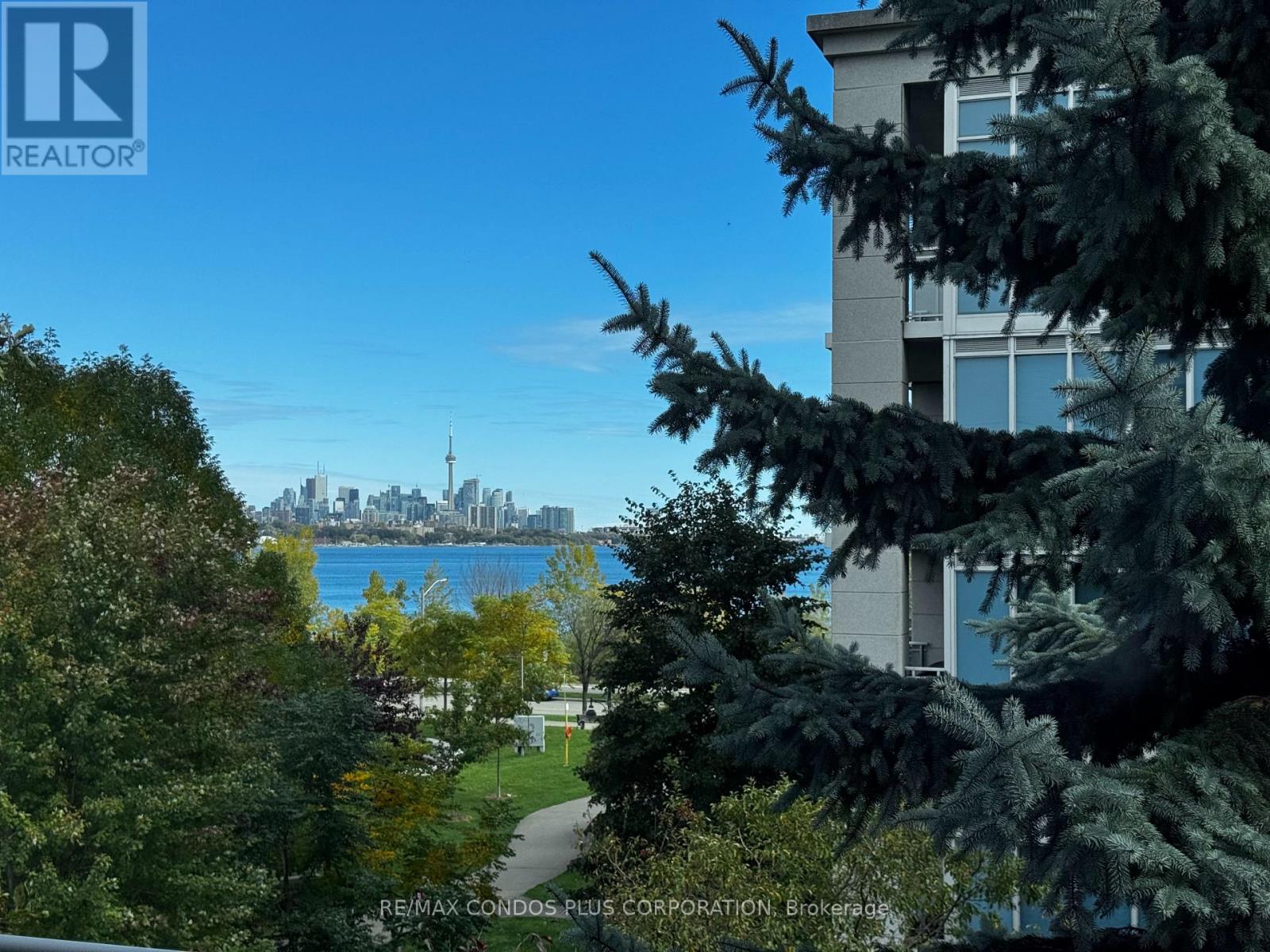 314 - 2119 Lake Shore Boulevard W, Toronto, Ontario  M8V 4E8 - Photo 4 - W12465052