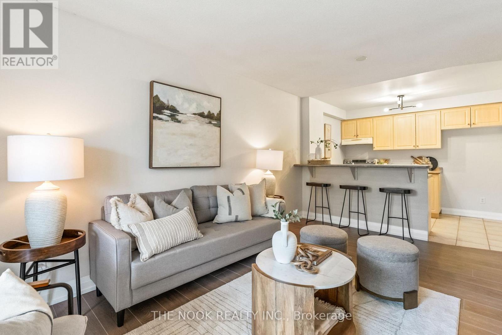 310 - 98 Aspen Springs Drive, Clarington, Ontario L1C 5N5 - Photo 8 - E12575598