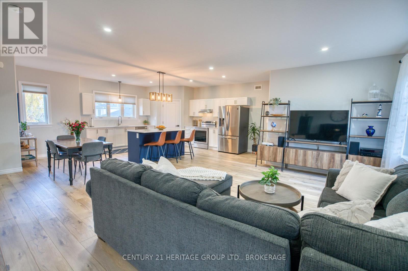 5 Cross Street, Loyalist, Ontario  K0H 2H0 - Photo 21 - X12575466