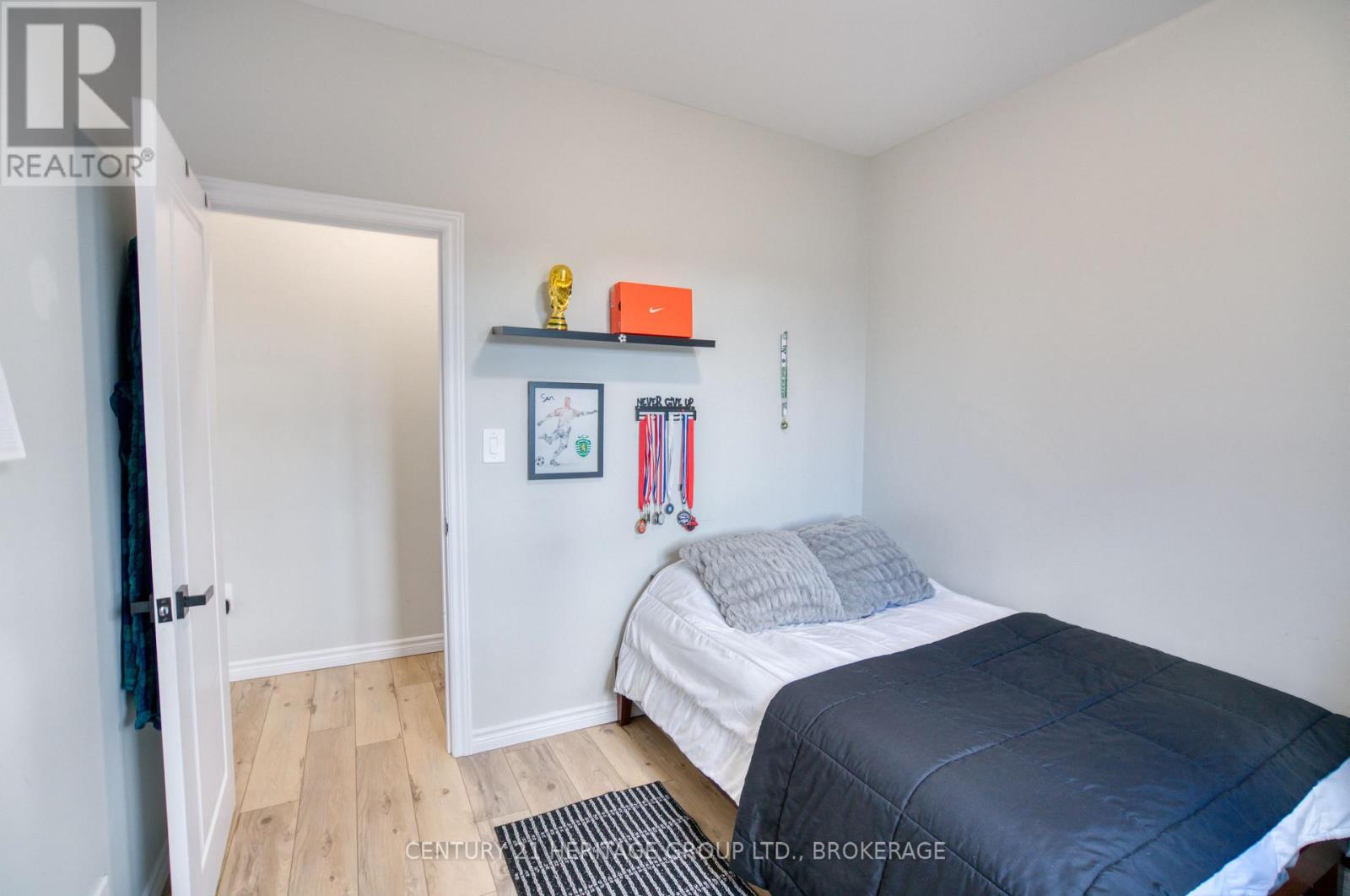 5 Cross Street, Loyalist, Ontario  K0H 2H0 - Photo 29 - X12575466