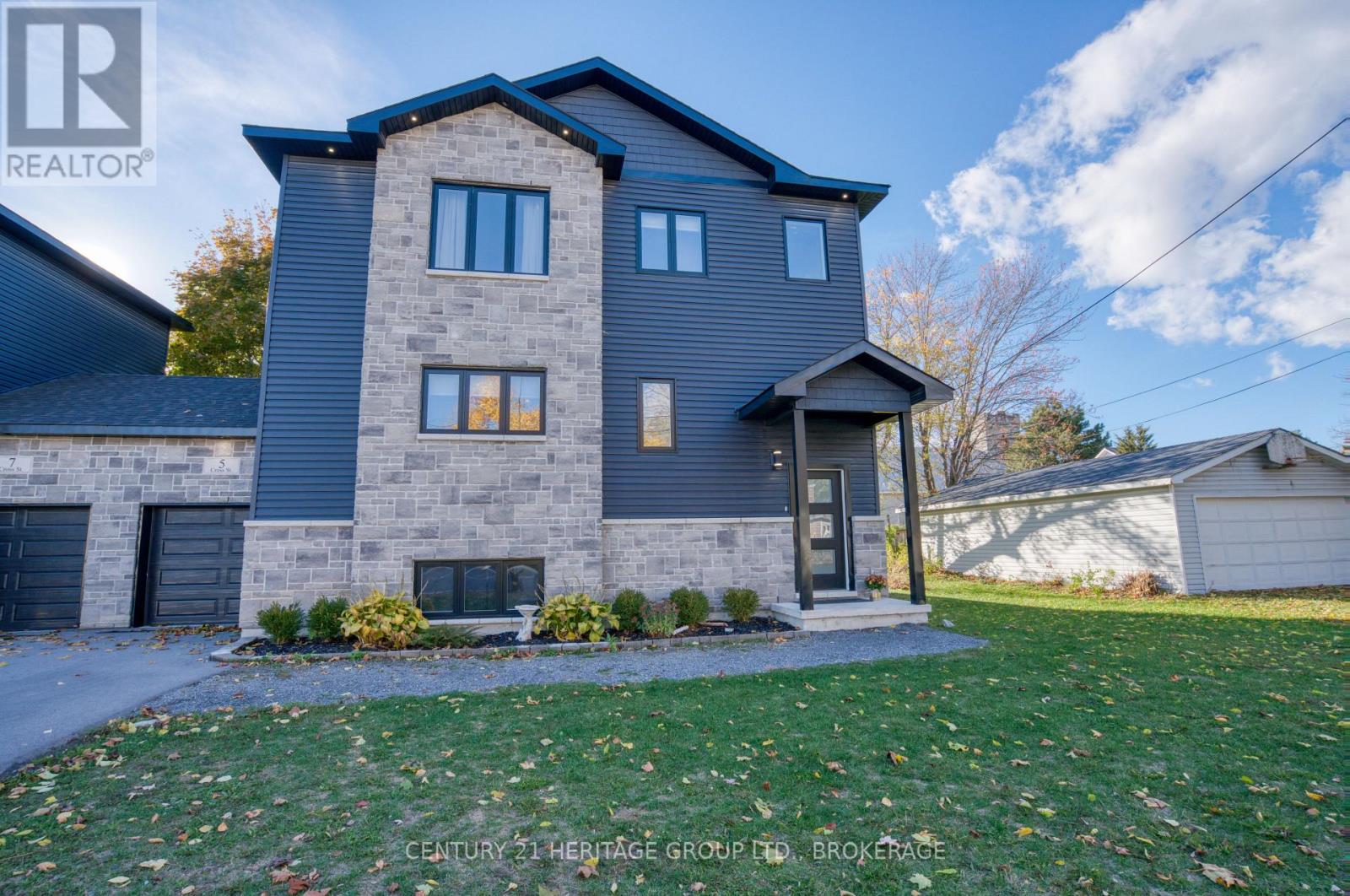 5 Cross Street, Loyalist, Ontario  K0H 2H0 - Photo 43 - X12575466