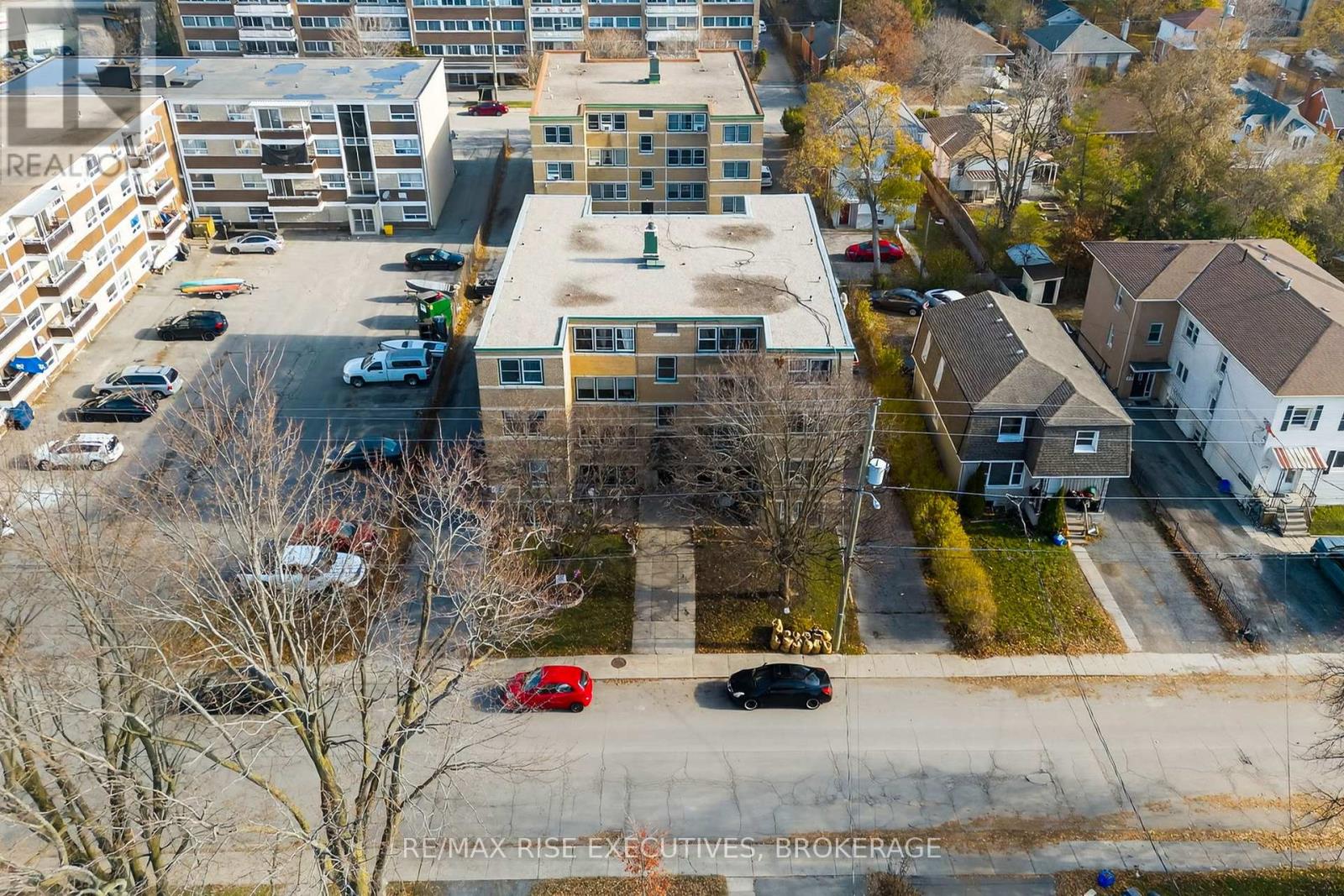 297 Helen Street, Kingston, Ontario  K7L 4P6 - Photo 4 - X12575588