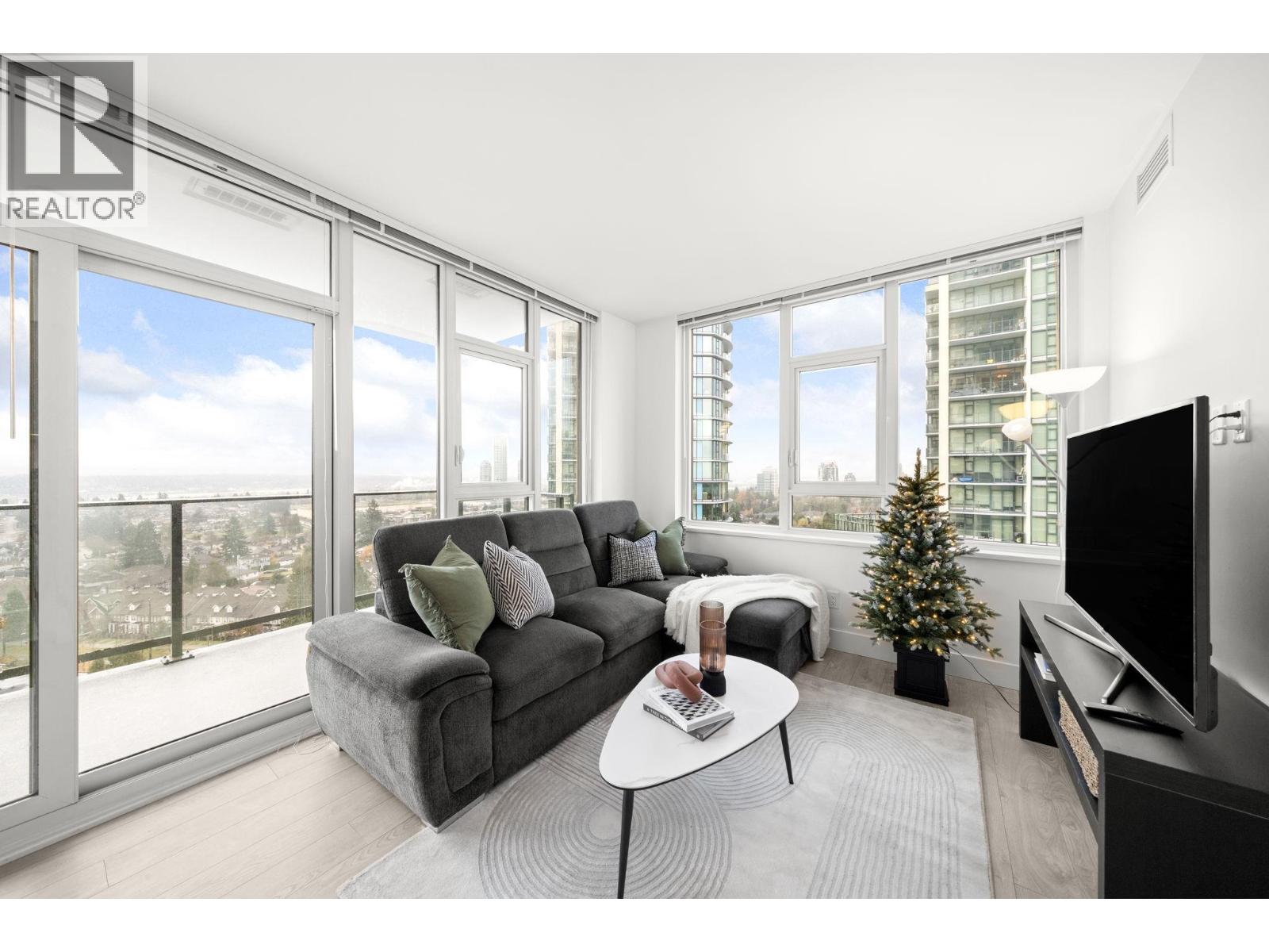 1610 7303 Noble Lane, Burnaby, British Columbia  V3N 0H2 - Photo 3 - R3066967