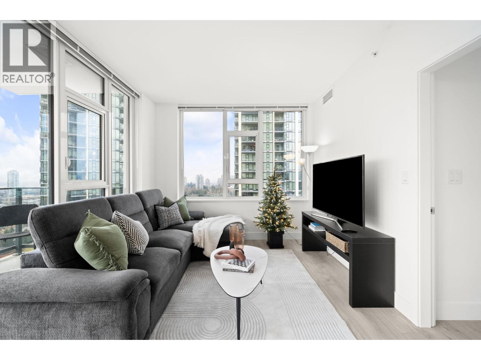 1610 7303 Noble Lane, Burnaby, British Columbia  V3N 0H2 - Photo 2 - R3066967