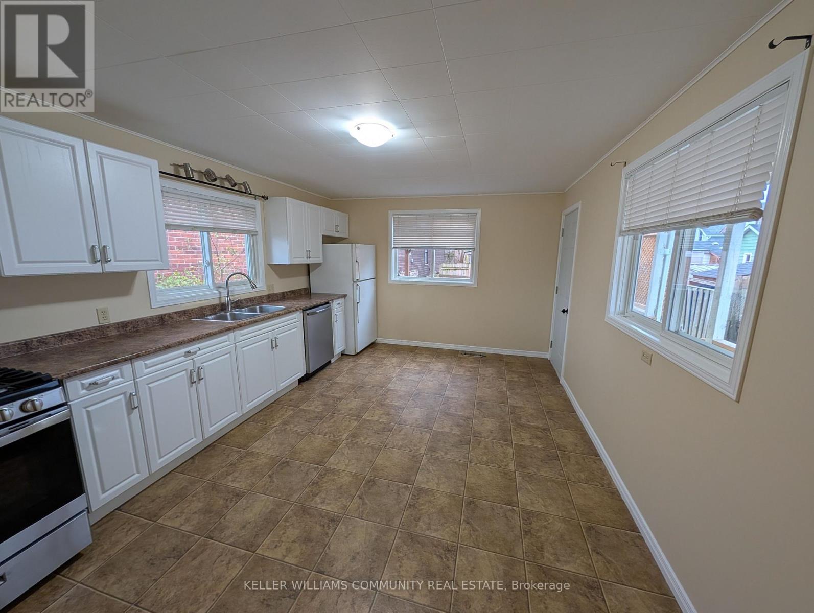 1013 High Street, Peterborough, Ontario  K9J 5R7 - Photo 8 - X12575476