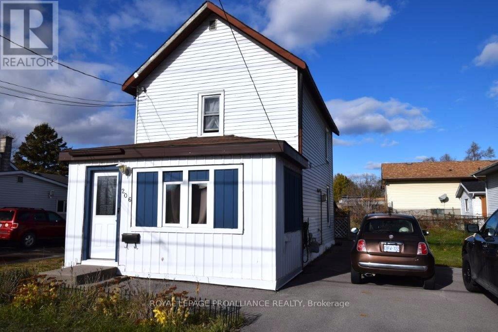 206 College Street E, Belleville, Ontario  K8N 2V7 - Photo 2 - X12575614