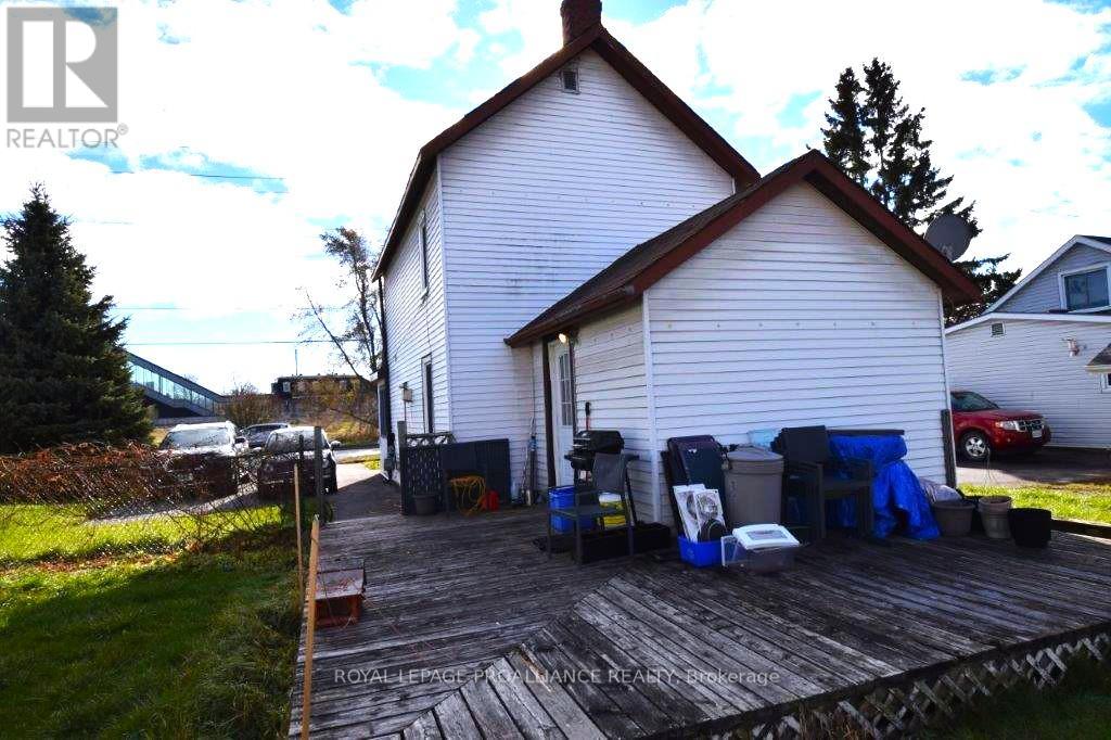 206 College Street E, Belleville, Ontario  K8N 2V7 - Photo 3 - X12575614