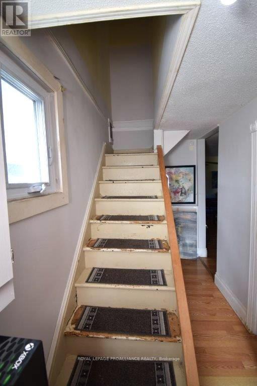 206 College Street E, Belleville, Ontario  K8N 2V7 - Photo 9 - X12575614