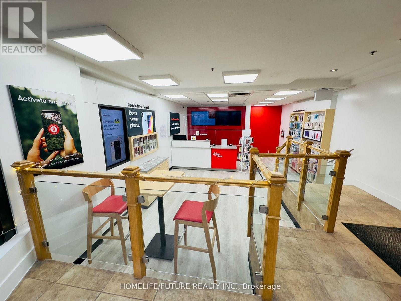 112 CUMBERLAND STREET, Toronto, Ontario