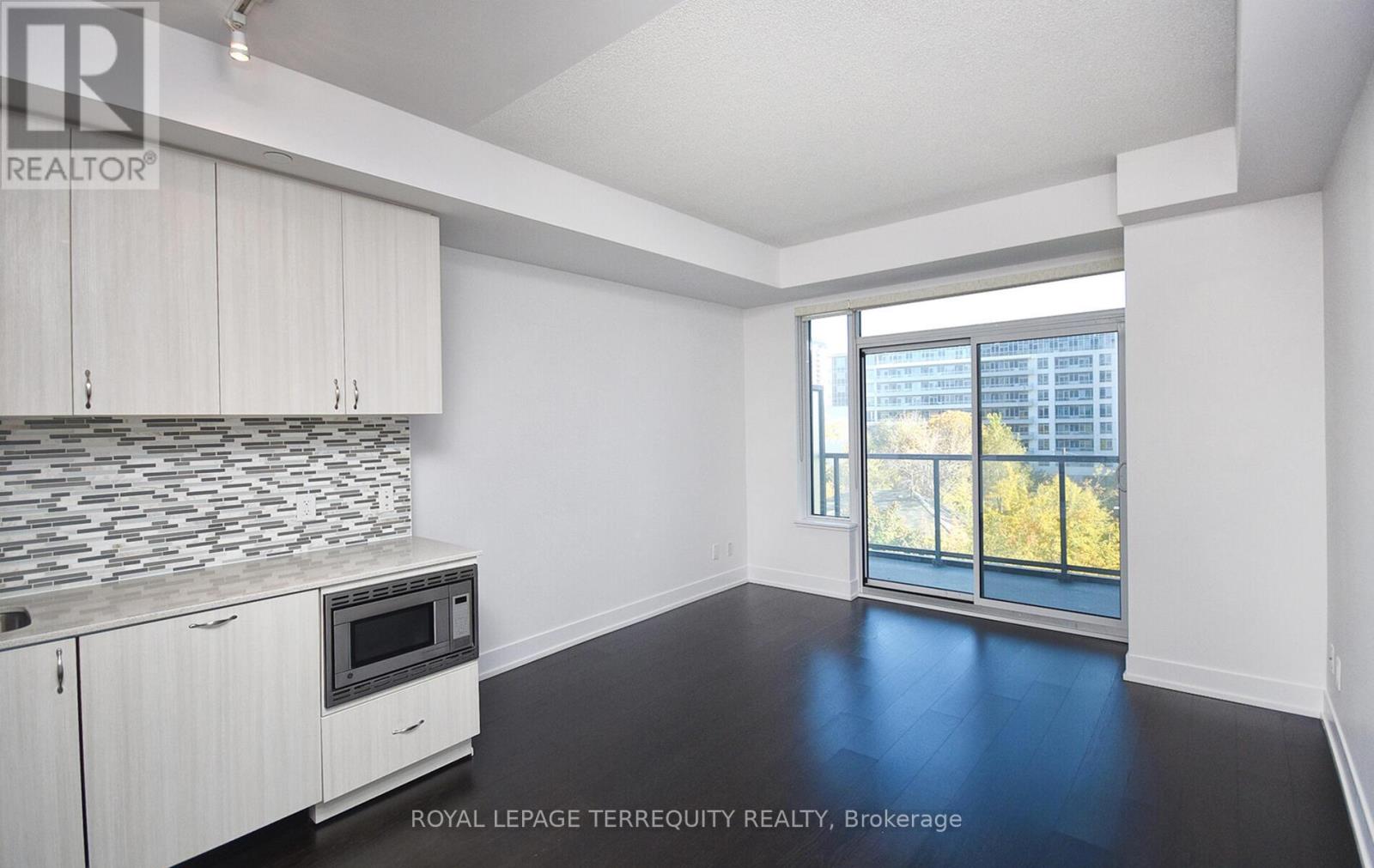 305 - 7 Kenaston Gardens, Toronto, Ontario  M2K 0E9 - Photo 9 - C12575352