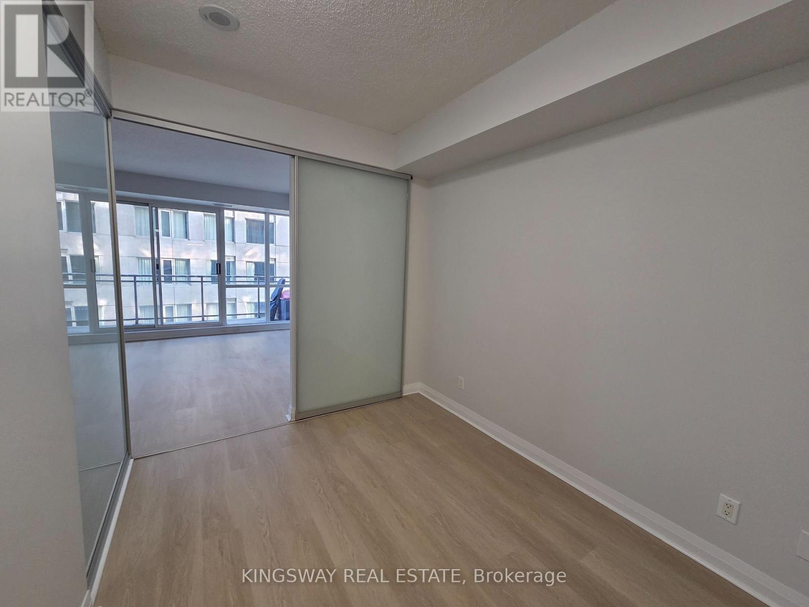 1605 - 220 Victoria Street, Toronto, Ontario  M5B 2R6 - Photo 5 - C12575364