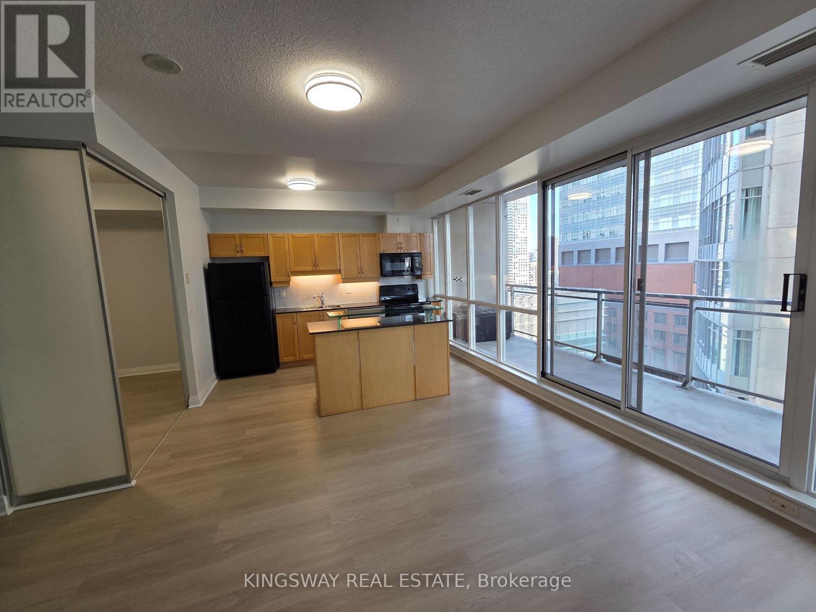 1605 - 220 Victoria Street, Toronto, Ontario  M5B 2R6 - Photo 9 - C12575364