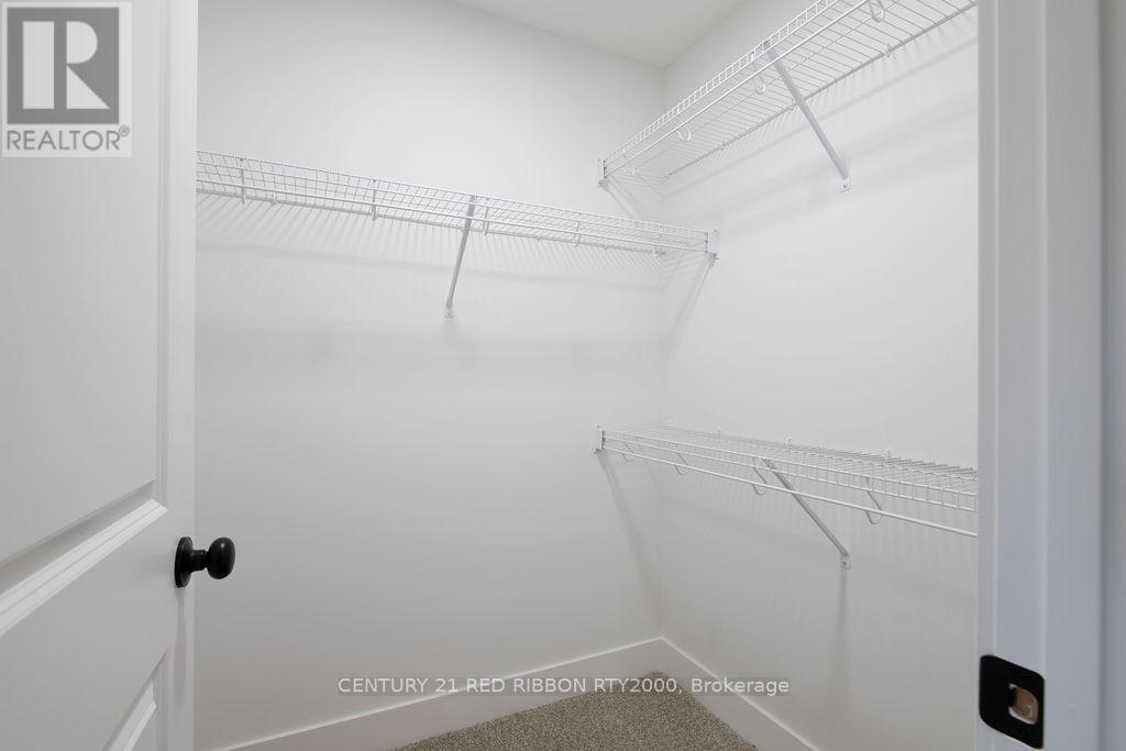 122 Burns Street, Strathroy-Caradoc, Ontario  N7G 1E8 - Photo 16 - X12575560