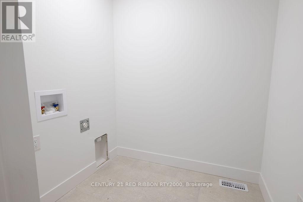 122 Burns Street, Strathroy-Caradoc, Ontario  N7G 1E8 - Photo 23 - X12575560