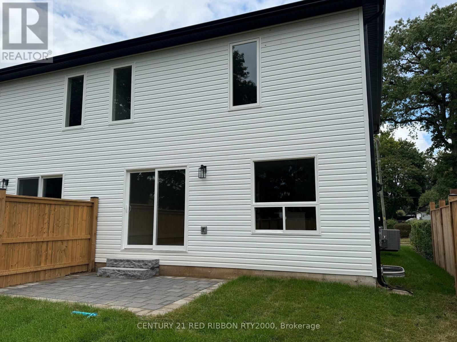 122 Burns Street, Strathroy-Caradoc, Ontario  N7G 1E8 - Photo 31 - X12575560