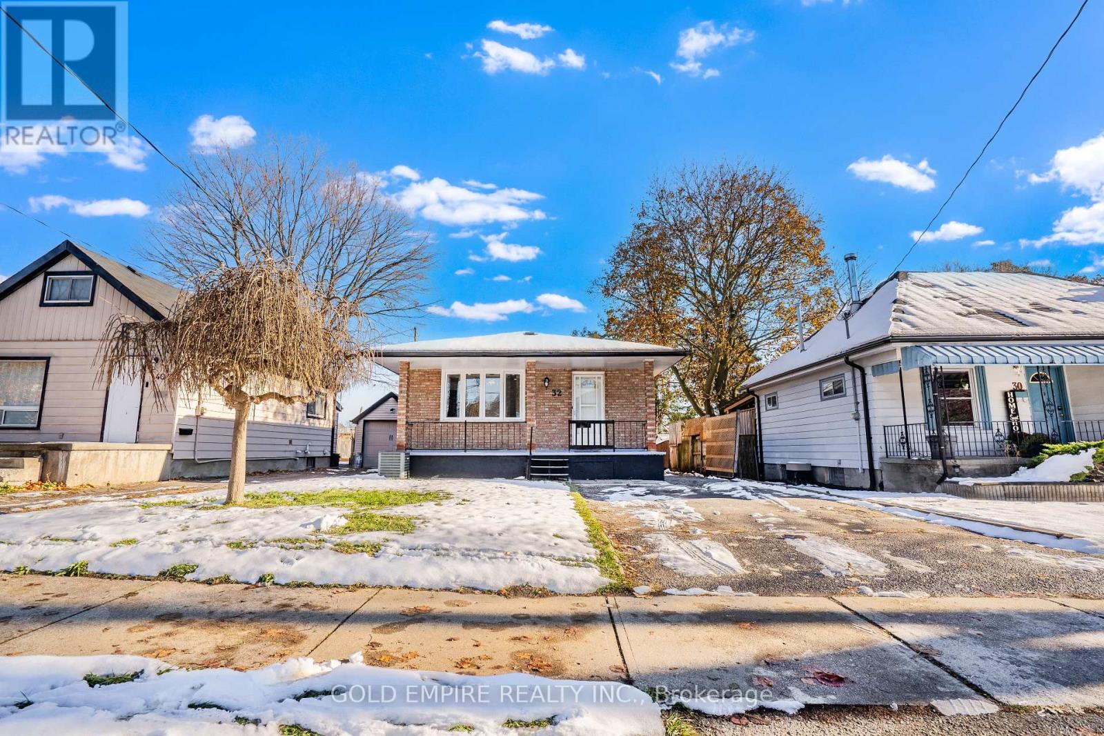 32 Empire Street, London East, Ontario N5Y 1G7 - Photo 2 - X12575592