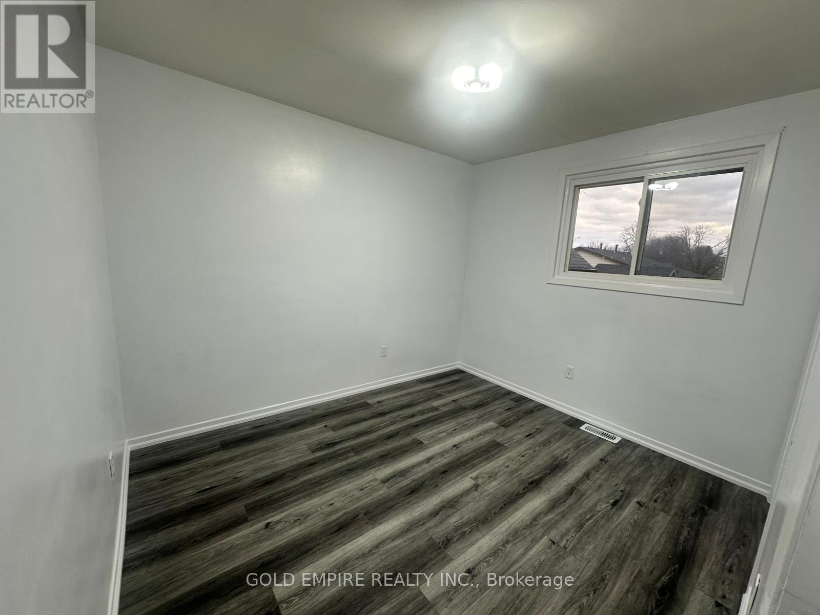 32 Empire Street, London East, Ontario N5Y 1G7 - Photo 21 - X12575592