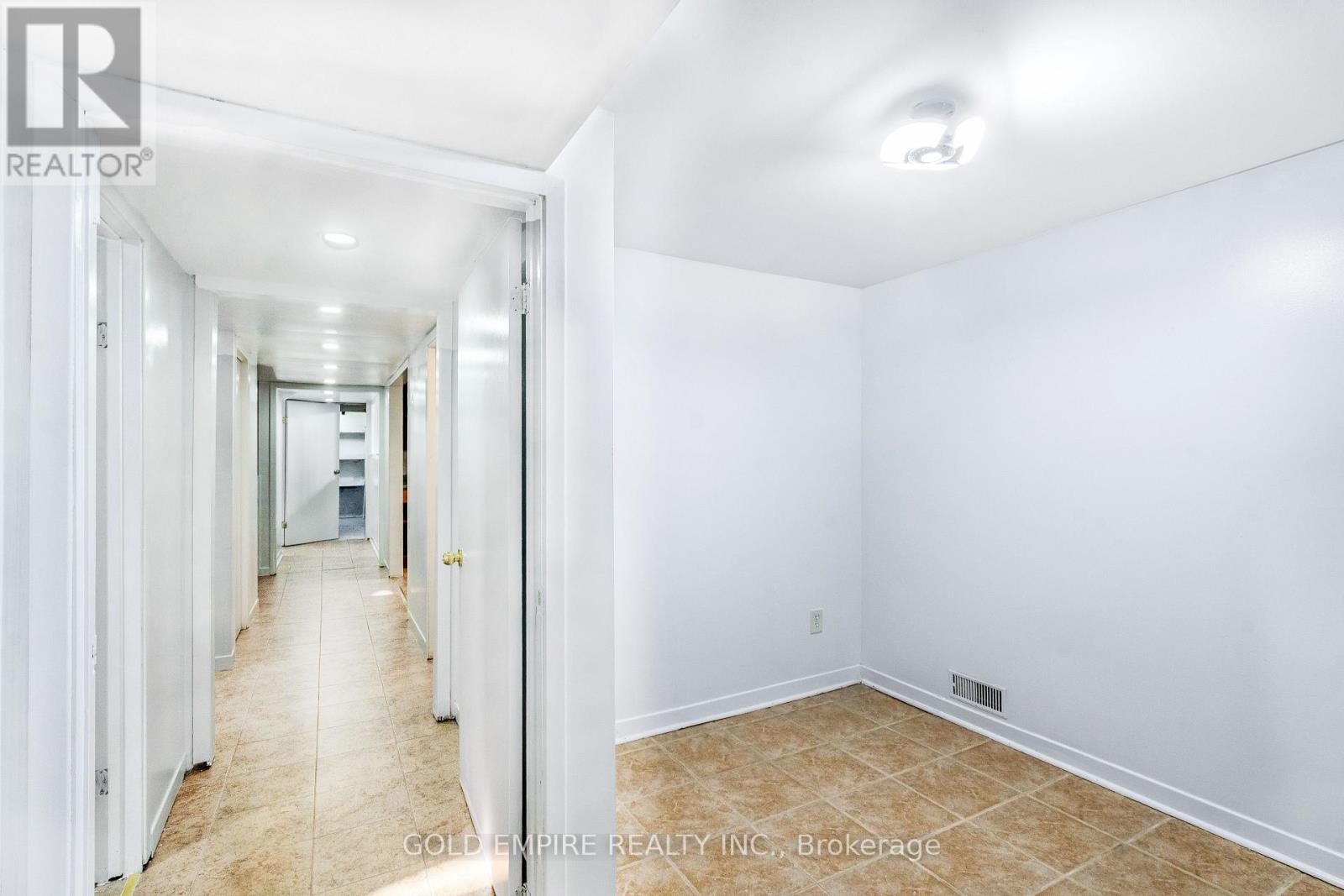 32 Empire Street, London East, Ontario N5Y 1G7 - Photo 34 - X12575592