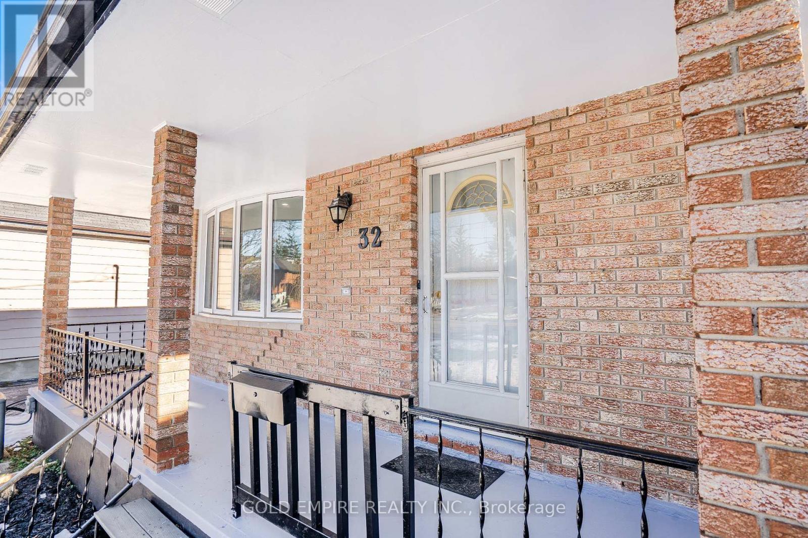 32 Empire Street, London East, Ontario N5Y 1G7 - Photo 4 - X12575592