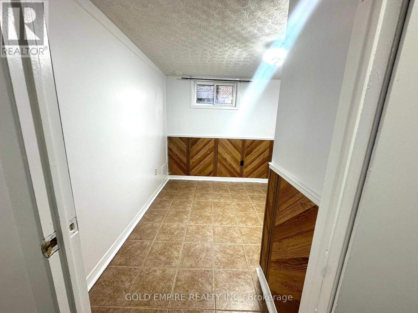 32 Empire Street, London East, Ontario N5Y 1G7 - Photo 40 - X12575592