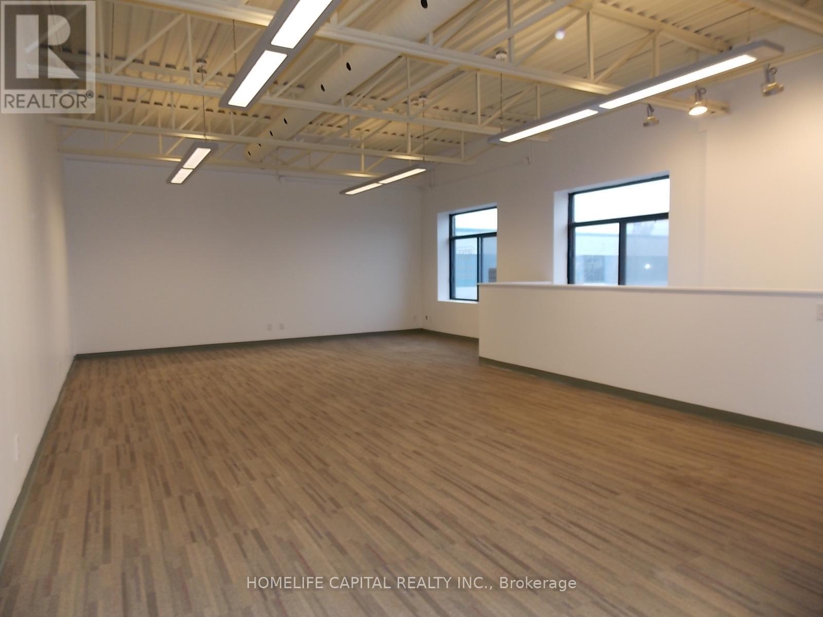 E1 - Upper Level - 2212 Gladwin Crescent, Ottawa, Ontario  K1B 5N1 - Photo 7 - X12575440