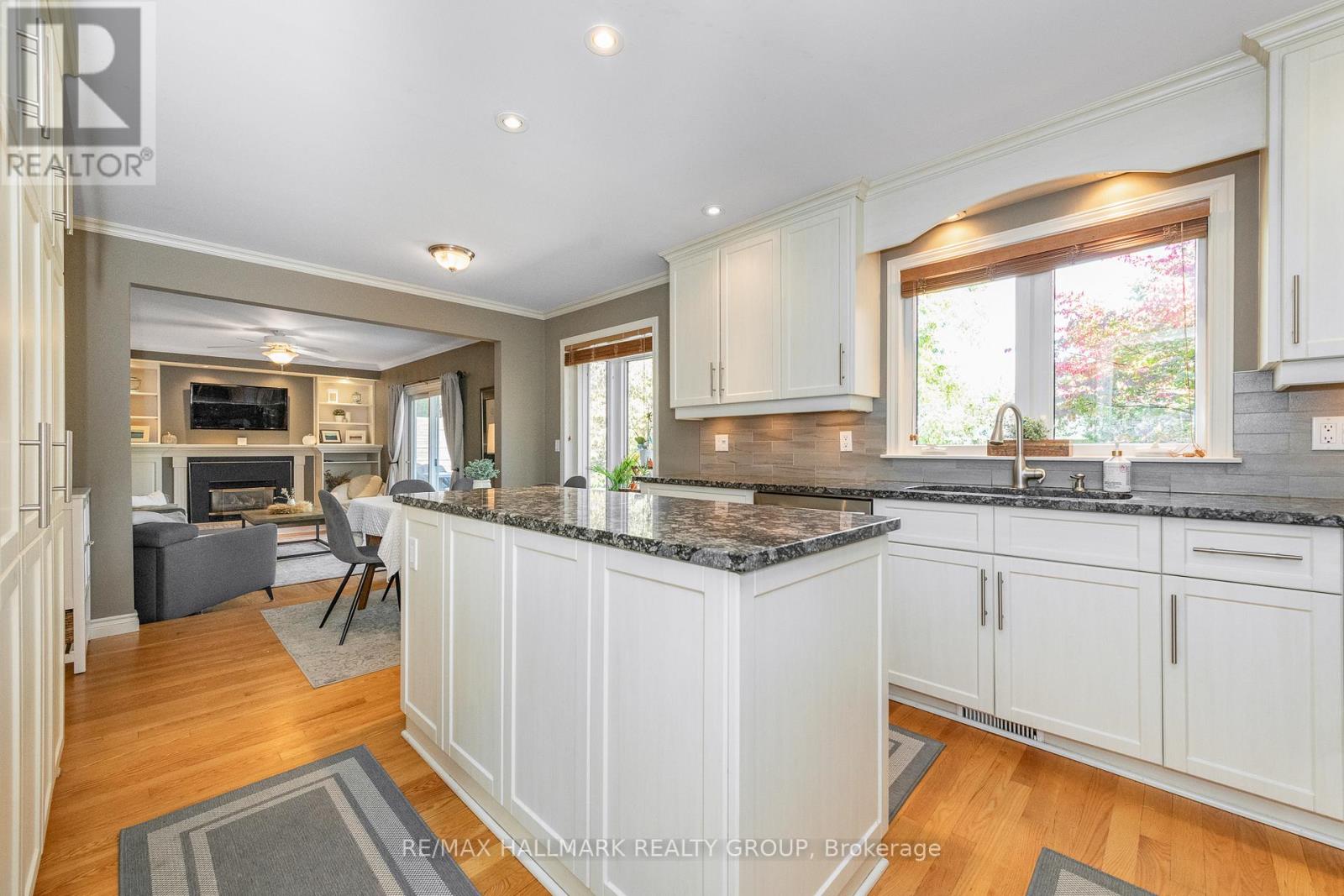 35 St Remy Drive, Ottawa, Ontario  K2J 1H5 - Photo 13 - X12575606